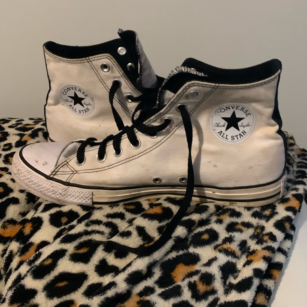Converse - Picture 2 of 7